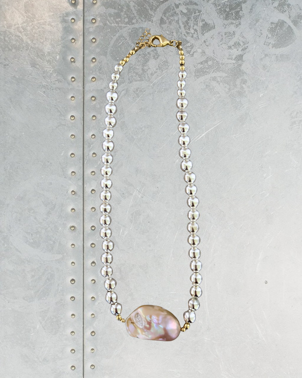 AMBER NECKI